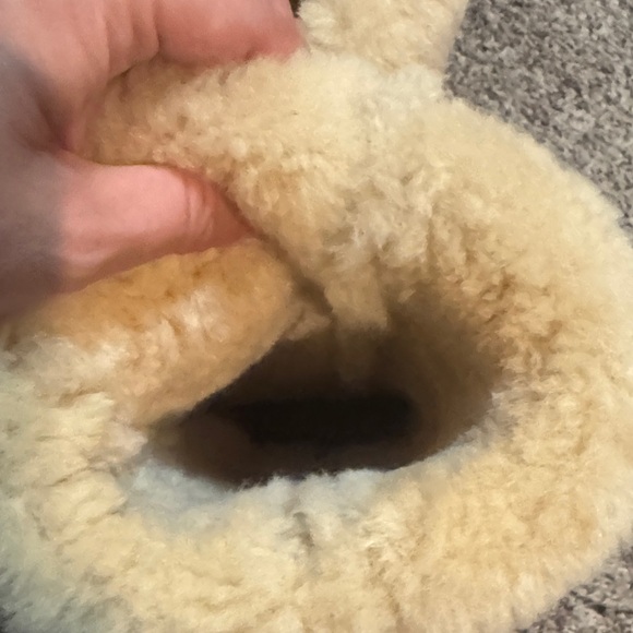 UGG Tan Shearling-Lined Winter Boots - Picture 15 of 15